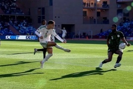 هل تغاضى الحكم عن ركلة جزاء "واضحة" للجزائر أمام نيجيريا؟