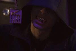 في خطوة مفاجئة.. مغني راب بريطاني شهير يعلن اعتناقه الإسلام 