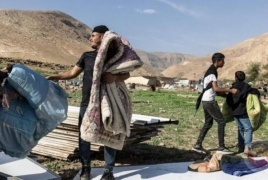 اعتداءات المستوطنين تجبر 15 أسرة على الرحيل من مساكنها في الديوك التحتا غرب أريحا