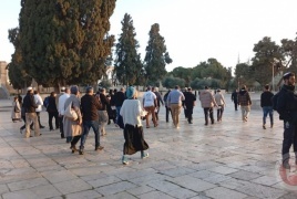  مستوطنون يرقصون ويغنون في باحات الأقصى بأول أيام رمضان