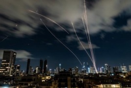 المنطقة تشتعل فجرا: صواريخ إيران وحزب الله تمطر إسرائيل ودول الخليج