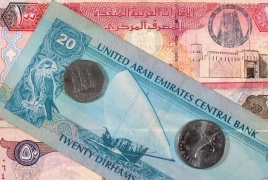 "فايننشال تايمز": الإمارات تخفف بعض القيود عن الوافدين