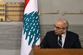 لبنان يطرد السفير الإيراني ويعلنه شخصا غير مرغوب فيه