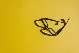 "آبل" تستعد لمنافسة "ميتا" بأربعة تصاميم من نظاراتها الذكية