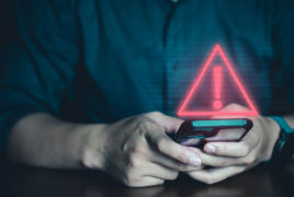 تحذير من احتيال إلكتروني يهدد بسرقة بيانات مستخدمي "آيفون" حول العالم