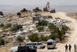 الاحتلال يهدم منزلا ومغارة سكنية في خلة الضبع بمسافر يطا