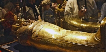 توت عنخ أمون بين "لعنة" غامضة وخنجر من خارج الأرض!