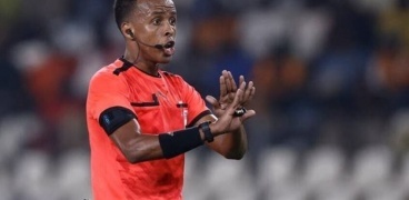واشنطن تكشف سبب استبعاد "أول حكم صومالي في كأس العالم" من مونديال 2026