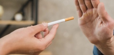 كيف تساعد البذور والمصاصات على الإقلاع عن التدخين؟