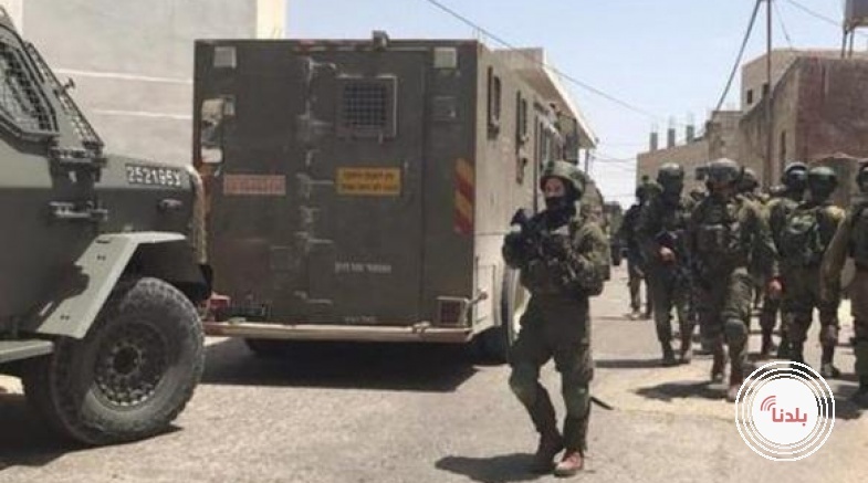 جنين: الاحتلال يقتحم رمانة وزبوبا ويحتجز عددا من المواطنين ويحقق ميدانيا معهم