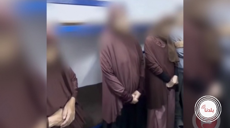  "بن غفير" يقتحم زنازين الأسيرات ويهددهن ويتفاخر بسياسات القمع