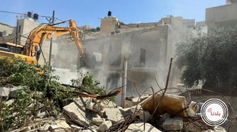 الاحتلال يهدم منزلين في بيت حنينا شمال القدس