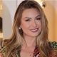 الممثلة اللبنانية باميلا الكيك تثير الجدل برقصها في إحدى السهرات
