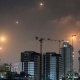 صافرات الإنذار في تل ابيب بعد رشقة صاروخية من لبنان