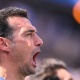 دموع مدرب "التانغو" لا تتوقف.. سكالوني ينهار باكيا أمام جماهير الأرجنتين بعد ضياع كأس العالم