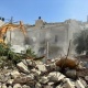 الاحتلال يهدم منزلين في بيت حنينا شمال القدس