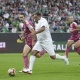 بسبب واقعة تعود لـ1975.. أساطير ريال مدريد وفيردر يستعيدون تقليدا غريبا