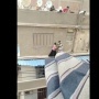 شاب مصري ينقذ سيدة عربية قبل انتحارها بدقائق