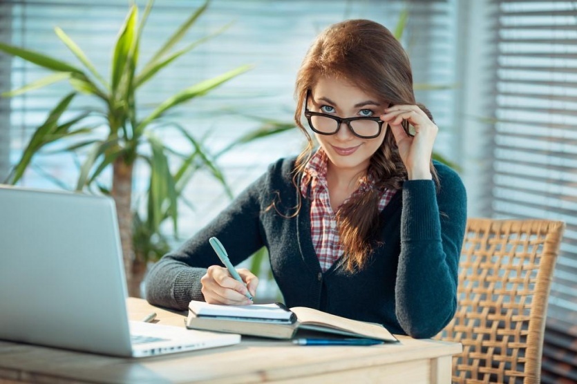 لكل شاب وشابة.. كيف تصبح ذكياً في الدراسة؟