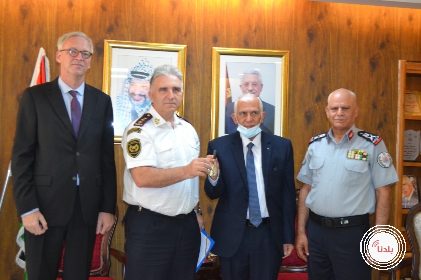الدفاع المدني في بيت لحم يتسلم منحة من الدفاع المدني لتشيكي