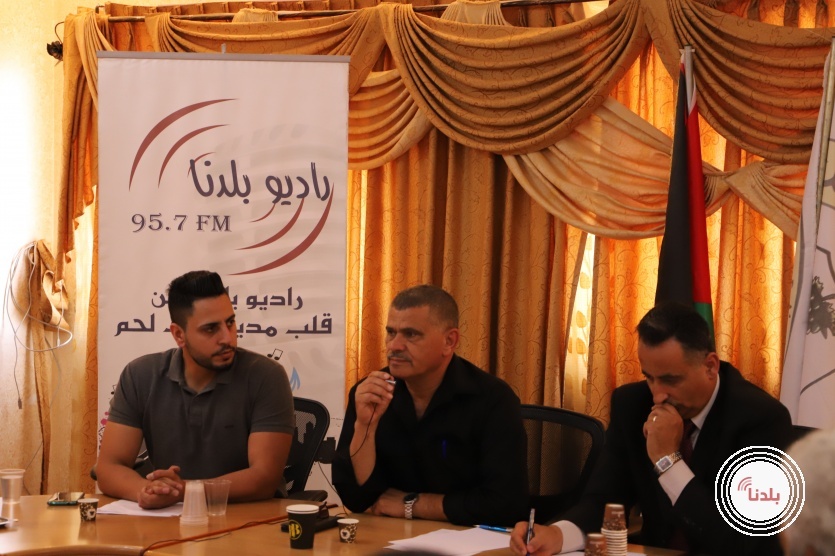 اهالي بيت امر يسائلون البلدية والحكم المحلي