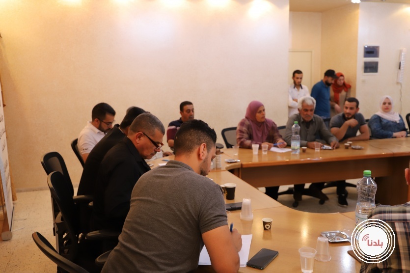 اهالي بيت امر يسائلون البلدية والحكم المحلي