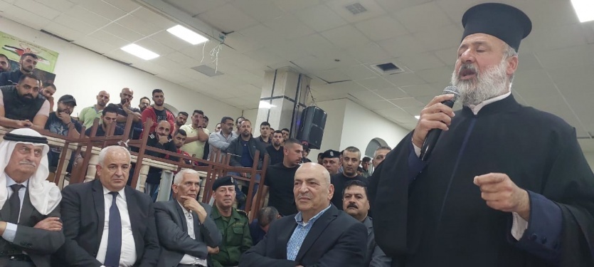 وزير الداخلية ووجهاء محافظة بيت لحم يزورون بيت ساحور 