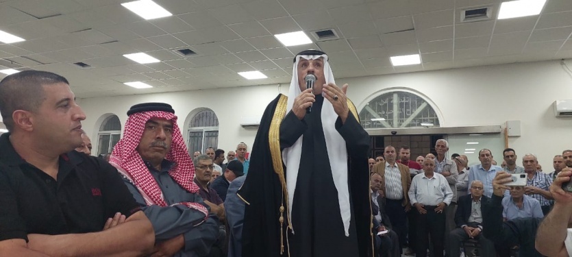 وزير الداخلية ووجهاء محافظة بيت لحم يزورون بيت ساحور 