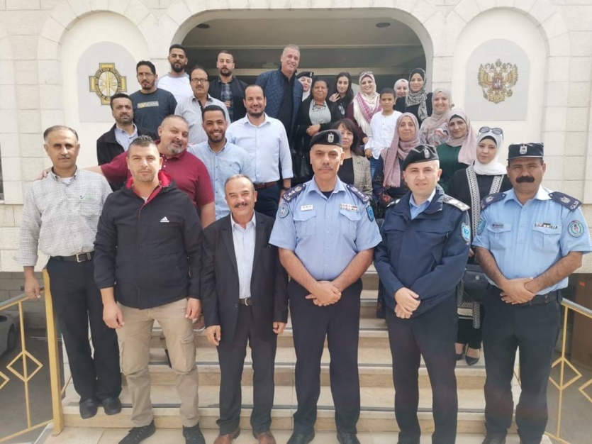 ندوة بعنوان " برنامج الشرطة التوعوي وأثره الايجابي على الطلاب "في بيت لحم 