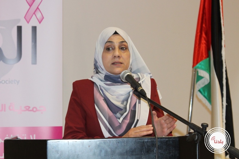 جمعية المها للسرطان تختتم فعالياتها التوعوية حول سرطان الثدي