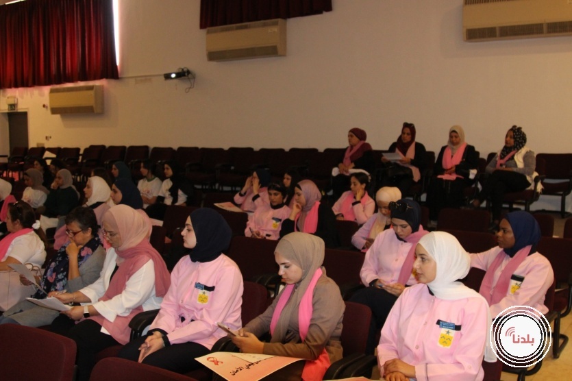 جمعية المها للسرطان تختتم فعالياتها التوعوية حول سرطان الثدي
