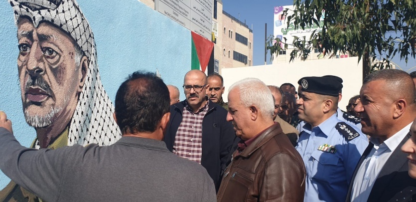 افتتاح جدارية في الخليل تخليدا للراحل الشهيد ياسر عرفات