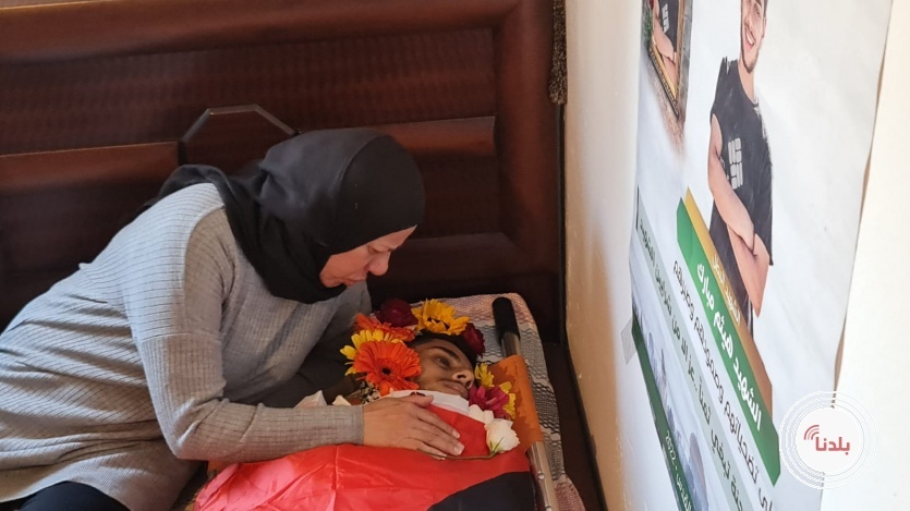 بالدموع والألم ...تشييع جثمان الشهيد هيثم مبارك في رام الله 