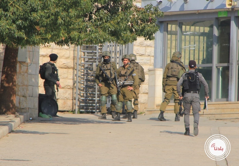 اعتقال فتاة وامرأتين قرب الحرم الإبراهيمي