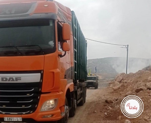 الاحتلال يستولي على آليات تابعة لبلدية الظاهرية جنوب الخليل