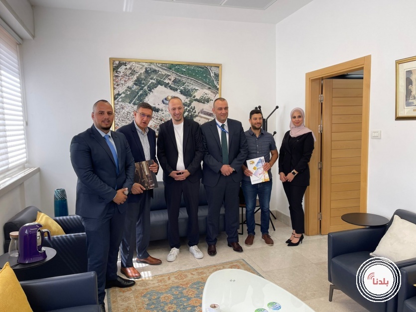 " كهرباء القدس " ومؤسسة الرؤيا الفلسطينية توقعان اتفاقية تعاون في التدريب