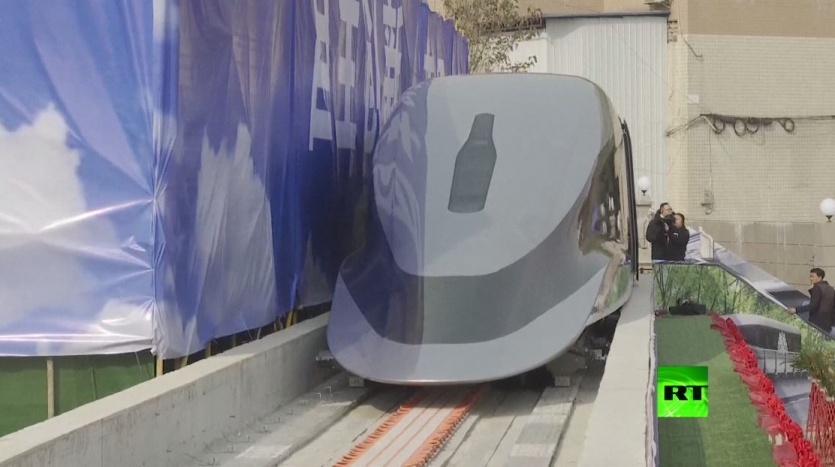 الصين تكشف عن نموذج أولي لقطار ماجليف فائق السرعة...