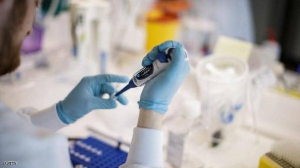 القنصل البريطاني يرحب بإعلان تخصيص لقاحات كورونا لصالح الأراضي الفلسطينية المحتلة