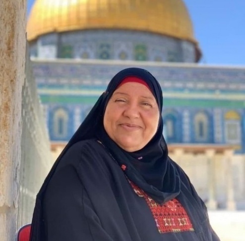 الاحتلال يبعد مسنة عن الأقصى والبلدة القديمة لستة أشهر