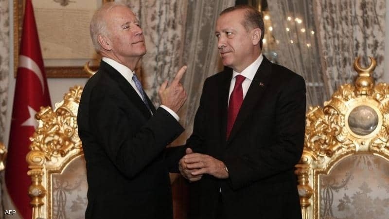 على أردوغان أن يشعر بالقلق من إدارة بايدن.. 5 مؤشرات سلبية