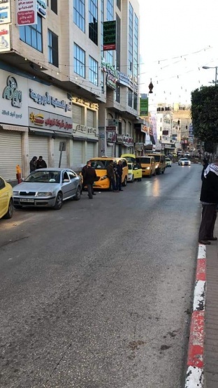 اضراب المركبات العمومية يعرقل الحياة العامة في الخليل