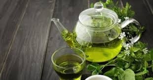 الشاي الأخضر يحارب النوبات القلبية والسكتات الدماغية والسكري