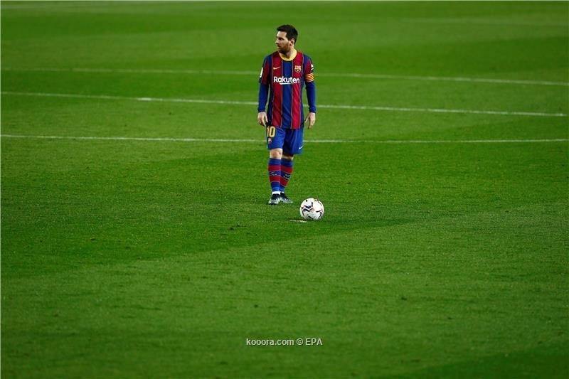 ميسي يرفض الاستماع لعروض الرحيل عن برشلونة