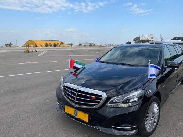 سيارة السفير الإماراتي في إسرائيل