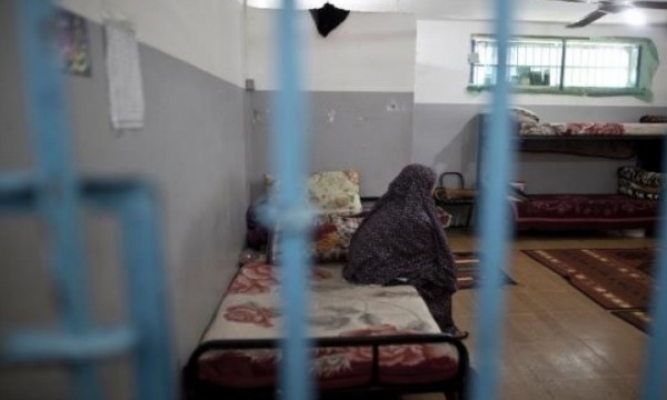 في يوم المرأة.. 35 أسيرة في سجون الاحتلال