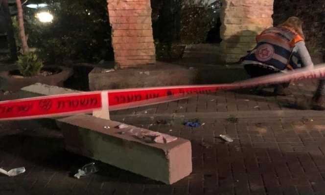 من المكان عقب الحادث