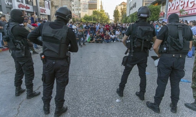 الأمن الفلسطيني يقمع الاحتجاجات المنددة باغتيال نزار بنات