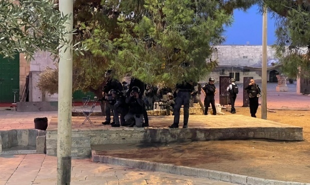 الاحتلال يقتحم الأقصى فجر اليوم الأحد