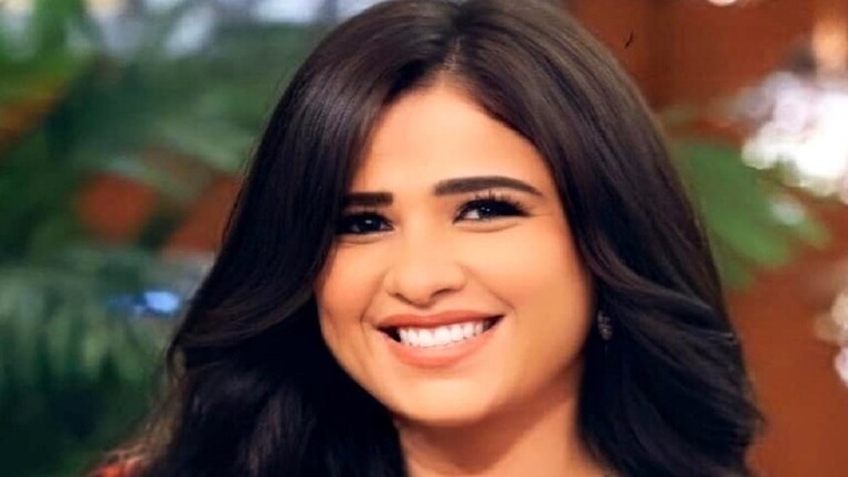 الممثلة المصرية ياسمين عبد العزيز 