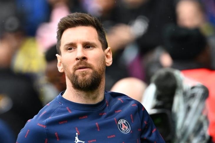 ميسي يعلن موعد اعتزاله الدولي وبرشلونة يرحب بعودته مجددا